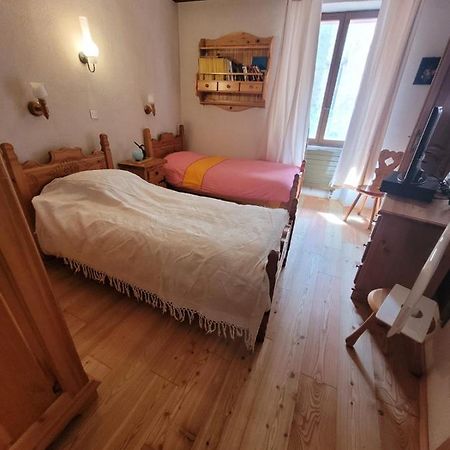 Maison De Village La Brigue エクステリア 写真