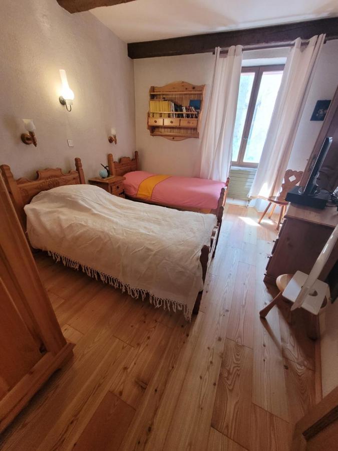 Maison De Village La Brigue エクステリア 写真